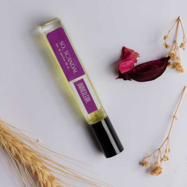 ⁦Daniel Leon, inspired perfume by So Scandal, Bold Floral Perfume for Women with Tuberose & Raspberry Notes tester, 10 ml⁩ - الصورة ⁦4⁩
