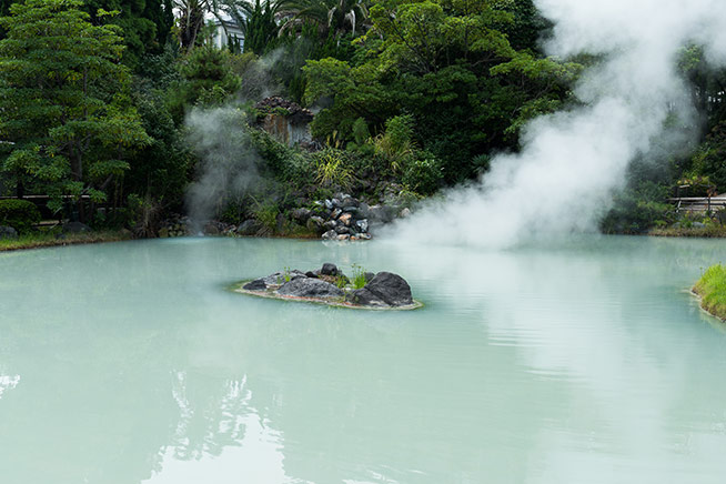 image of hot springs in japan